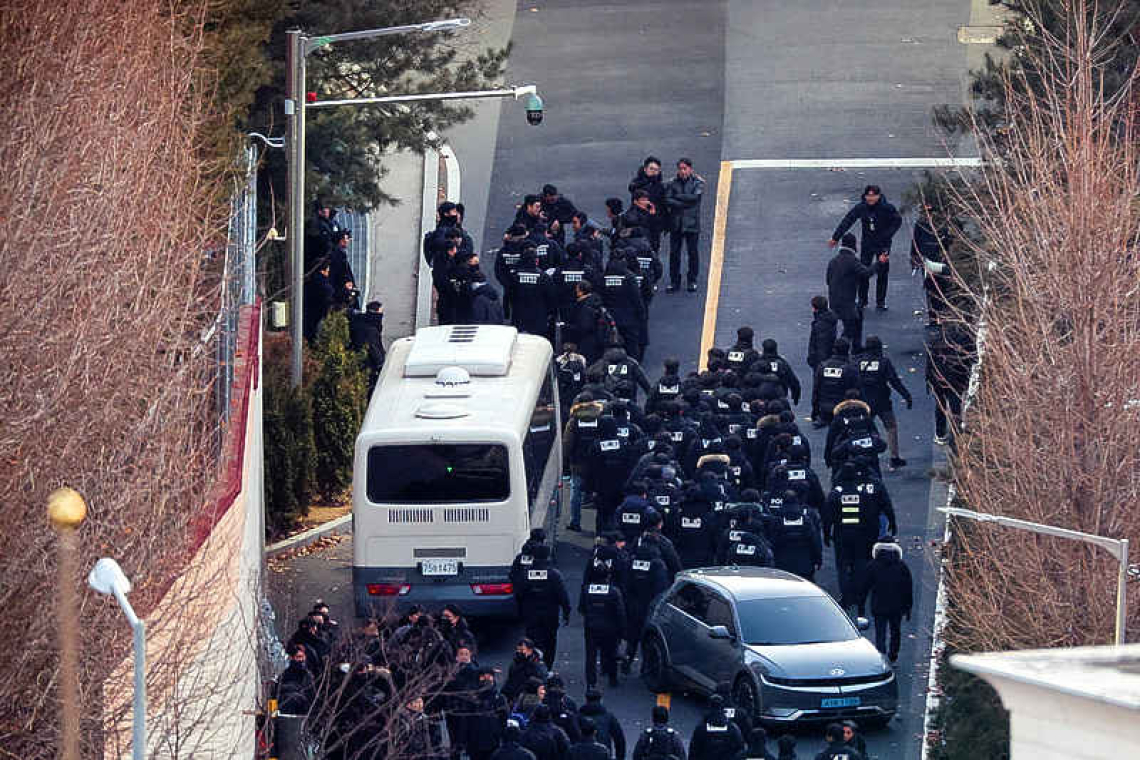 South Korean investigators arrest impeached President Yoon, ending weeks-long standoff 